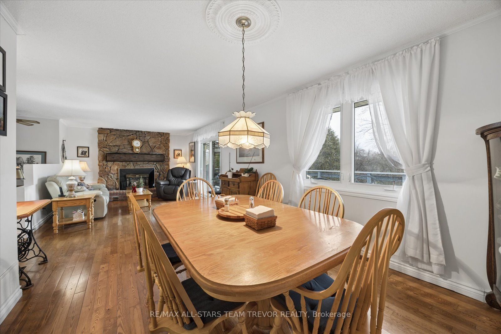 6497 6th Line Property Photo 8