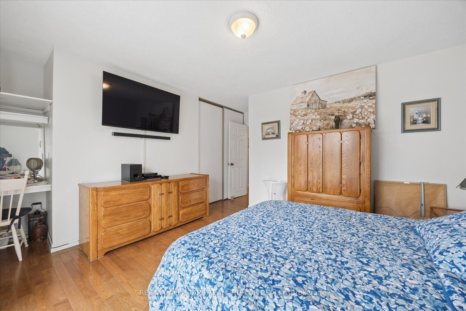 6497 6th Line Property Photo 14