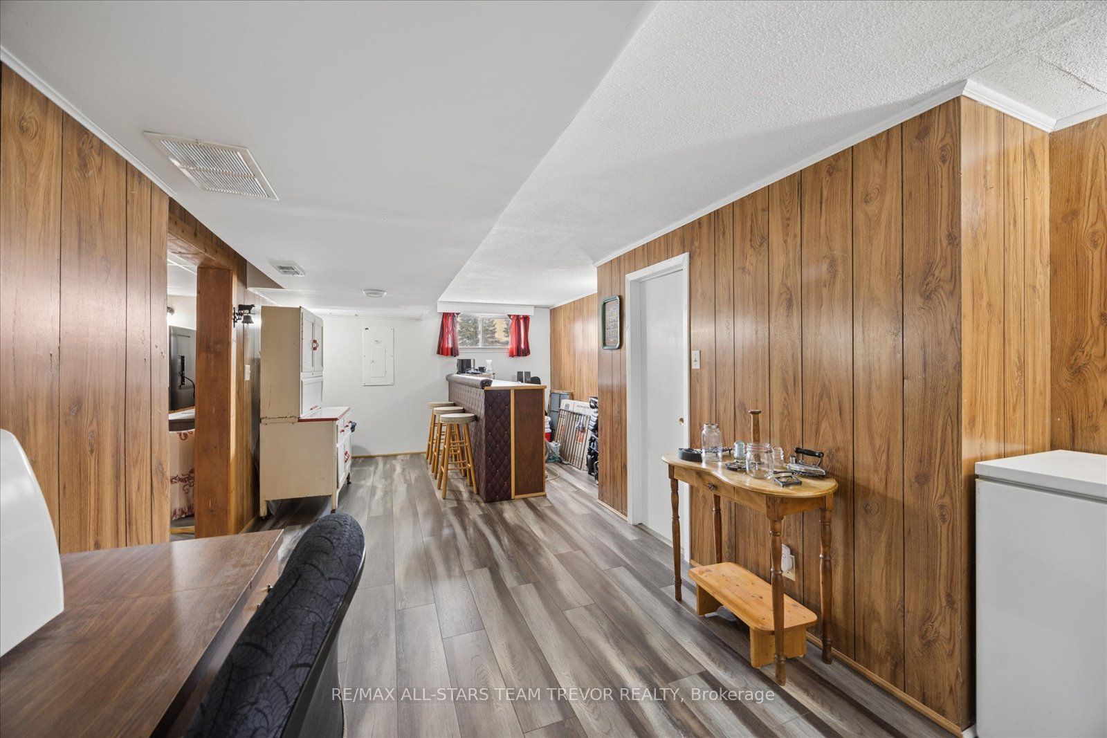 6497 6th Line Property Photo 28