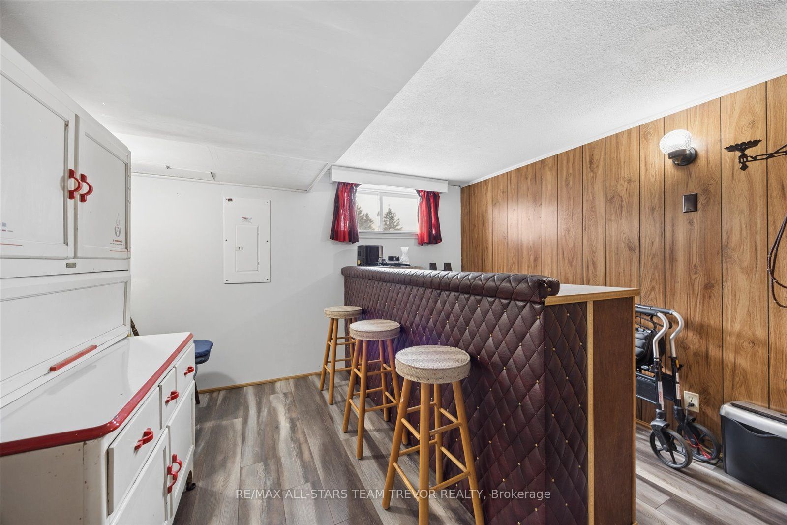 6497 6th Line Property Photo 29