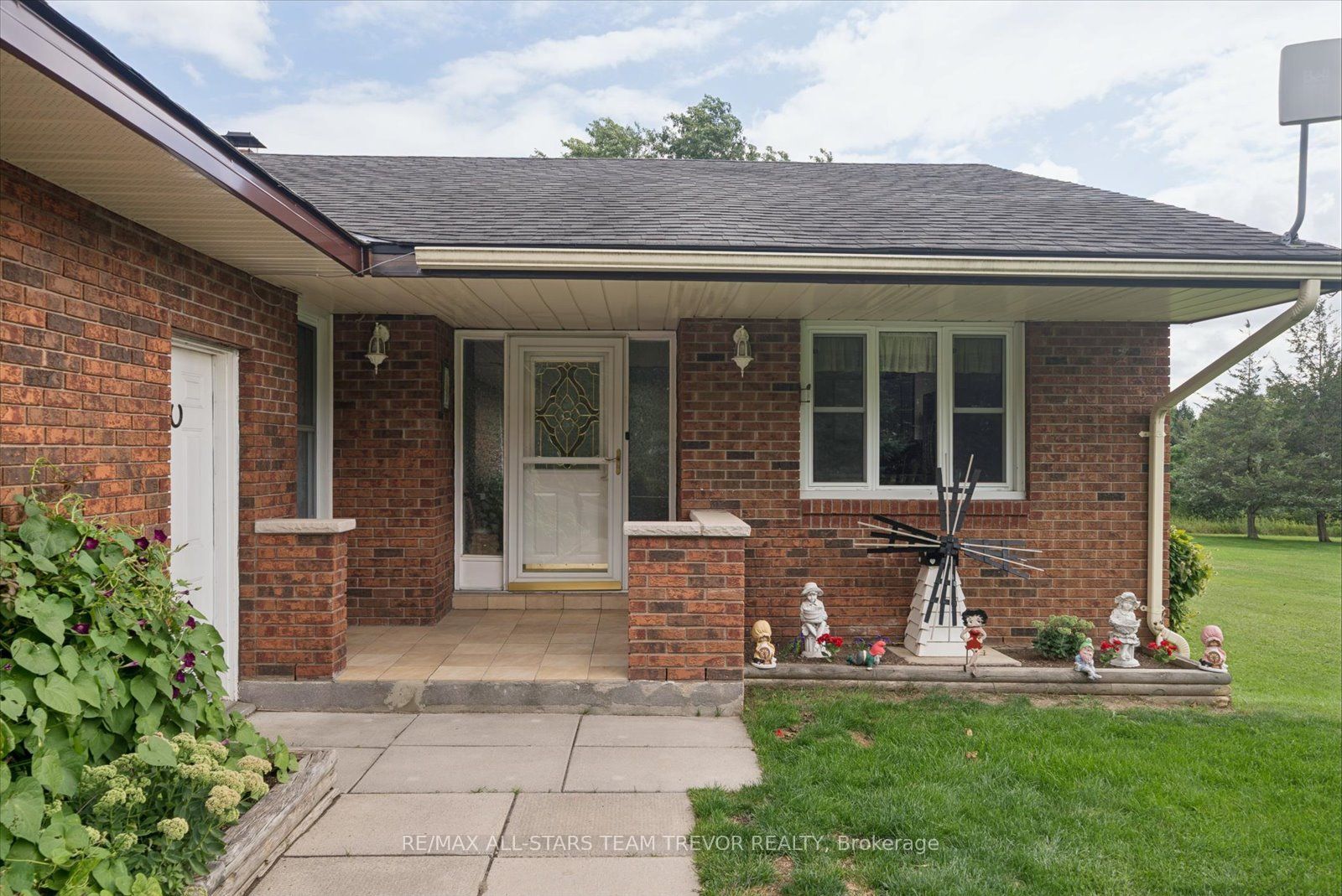 6497 6th Line Property Photo 37