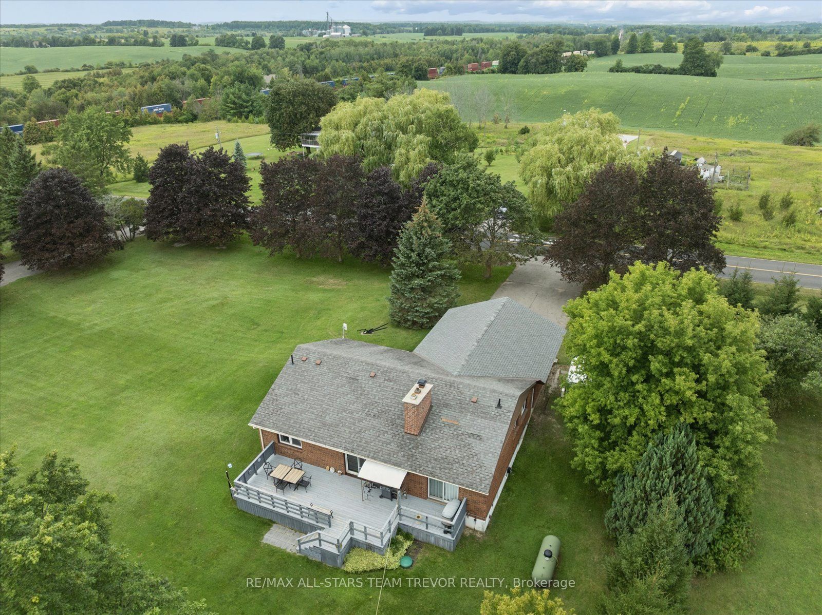 6497 6th Line Property Photo 49
