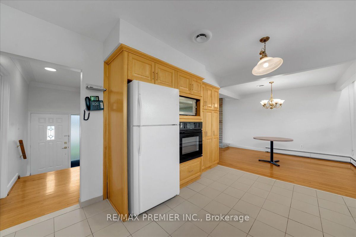 1 Gram Street Property Photo 16