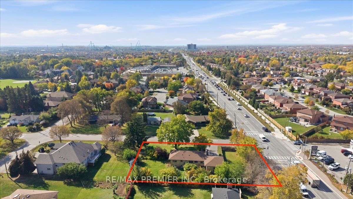 1 Gram Street Property Photo 32