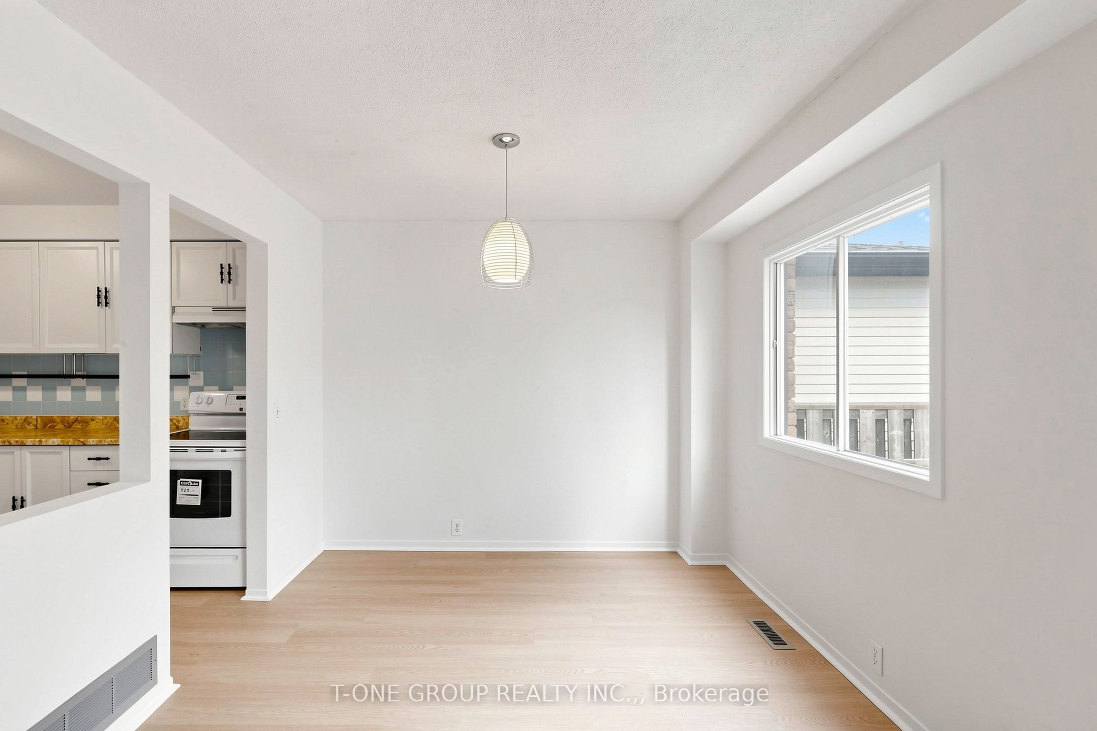 21 Madsen Crescent Property Photo 9