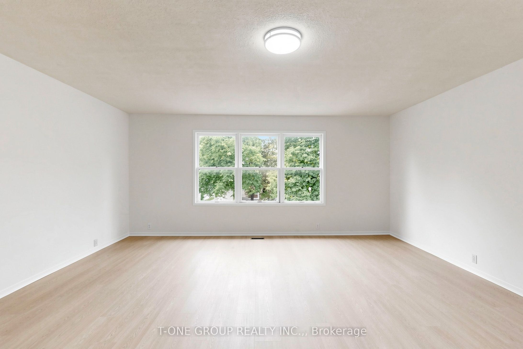 21 Madsen Crescent Property Photo 15