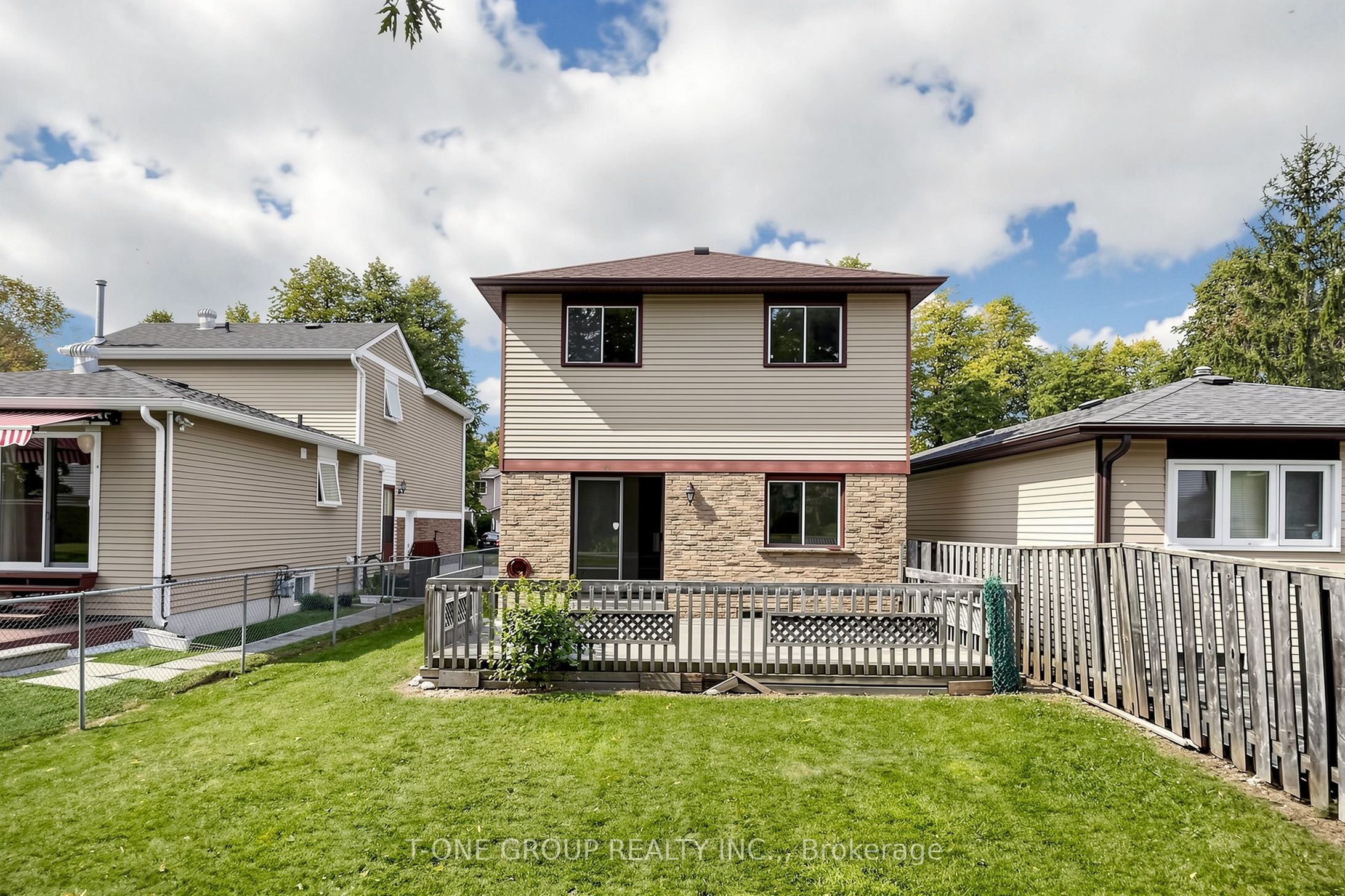 21 Madsen Crescent Property Photo 18