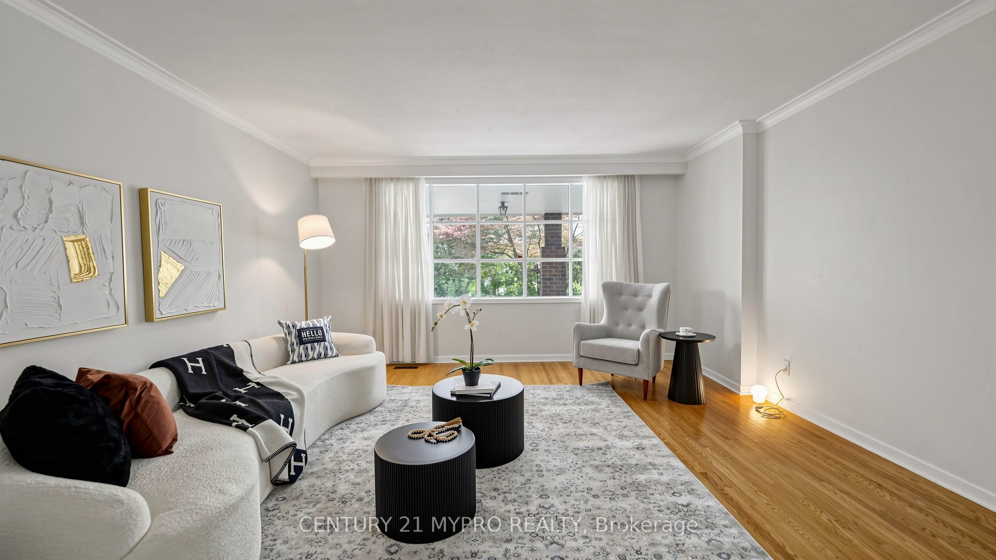 23 Forest Park Crescent Property Photo 6