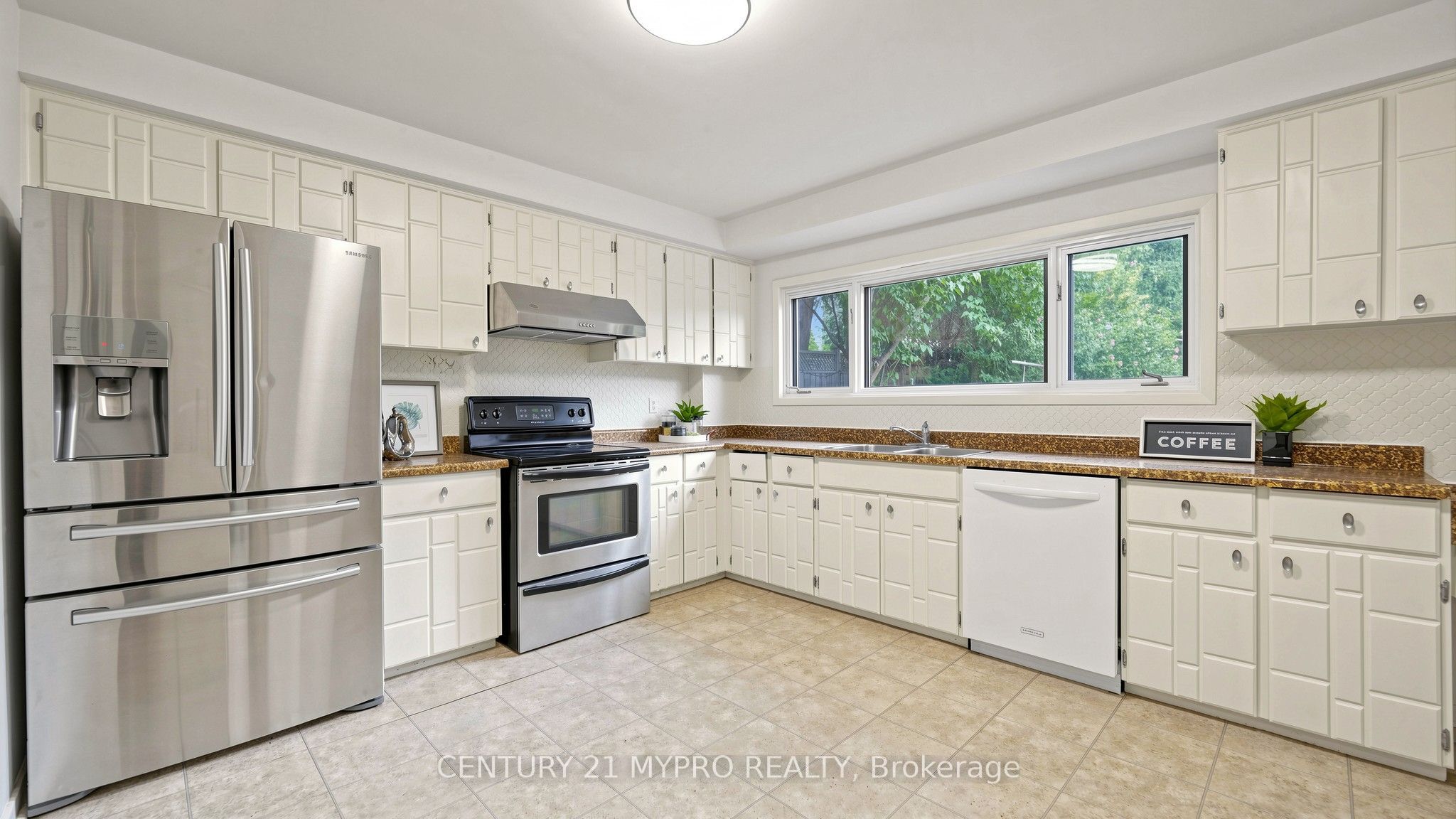 23 Forest Park Crescent Property Photo 14