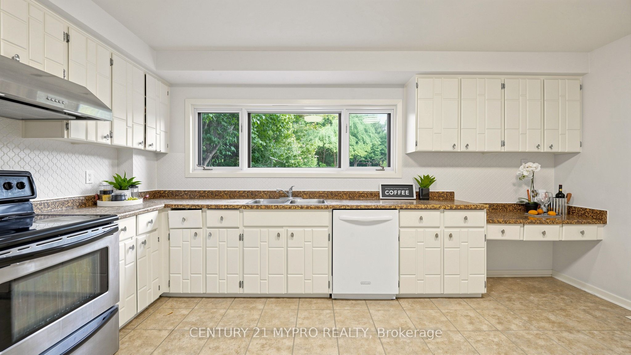 23 Forest Park Crescent Property Photo 15