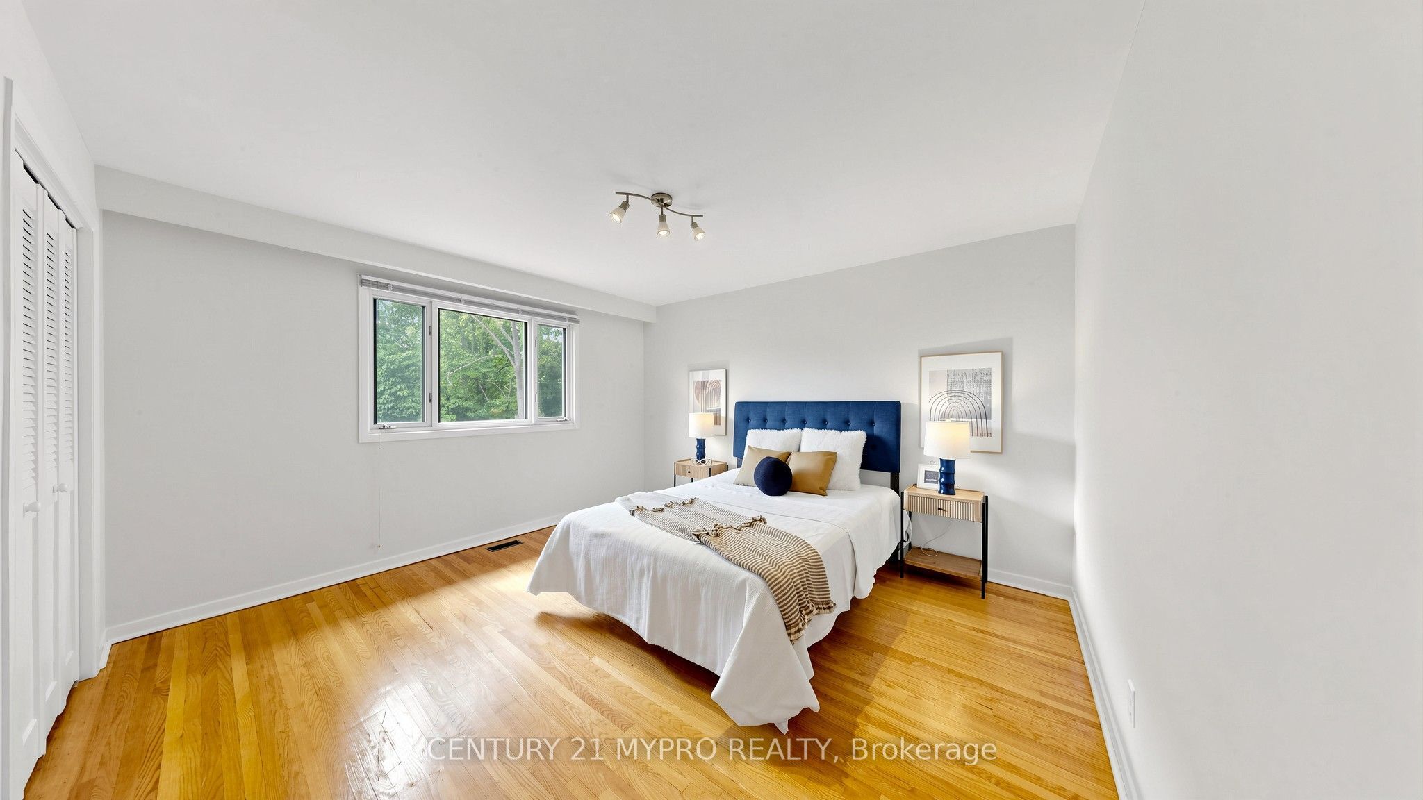 23 Forest Park Crescent Property Photo 18