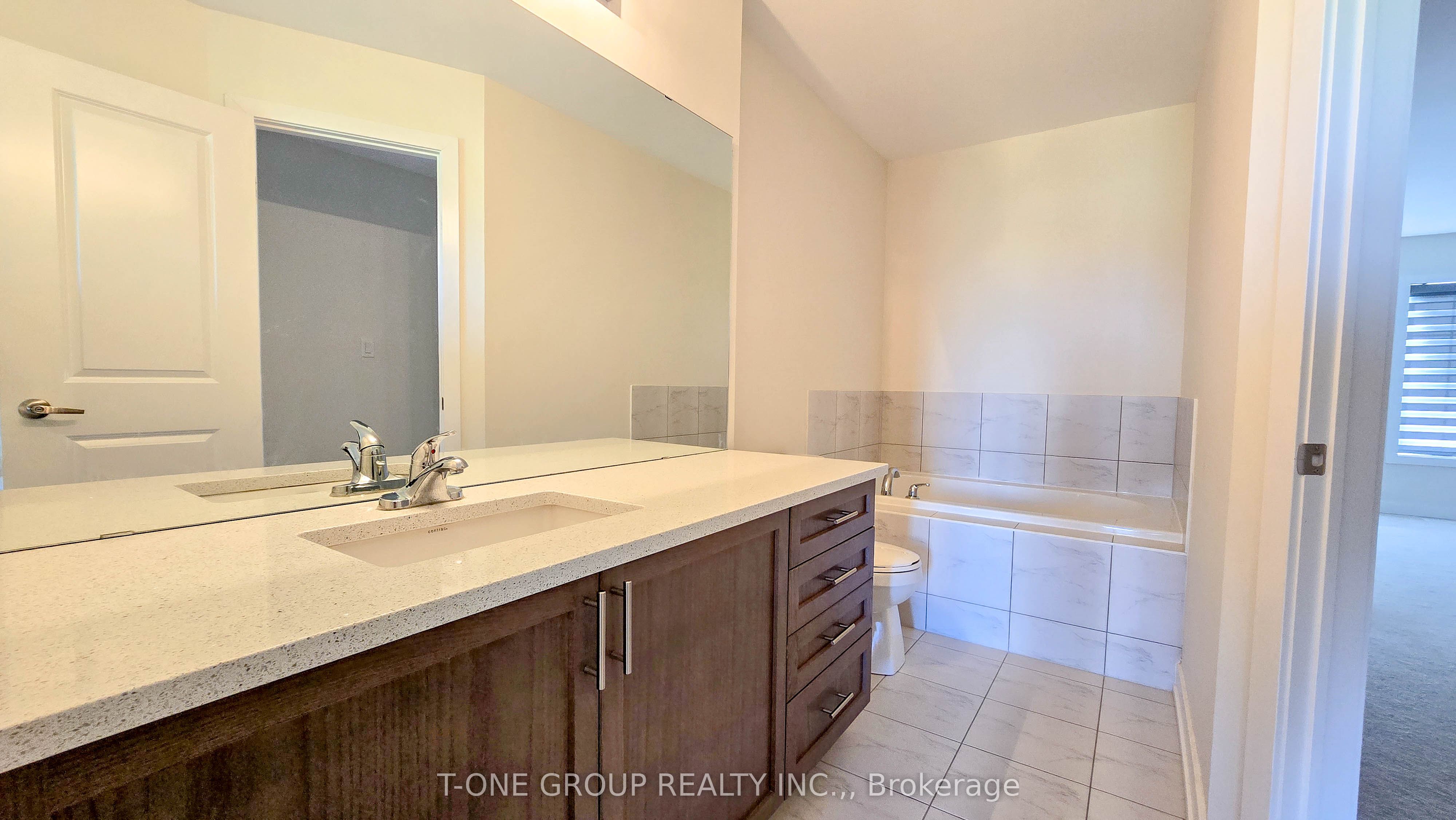 32 Harvest Field Road Property Photo 16