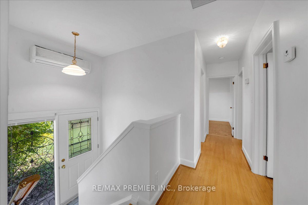 1 Gram Street Property Photo 20