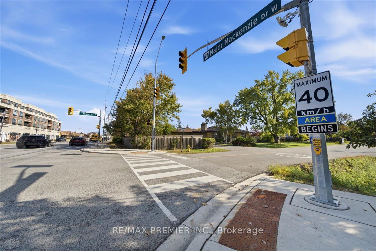 1 Gram Street Property Photo 42