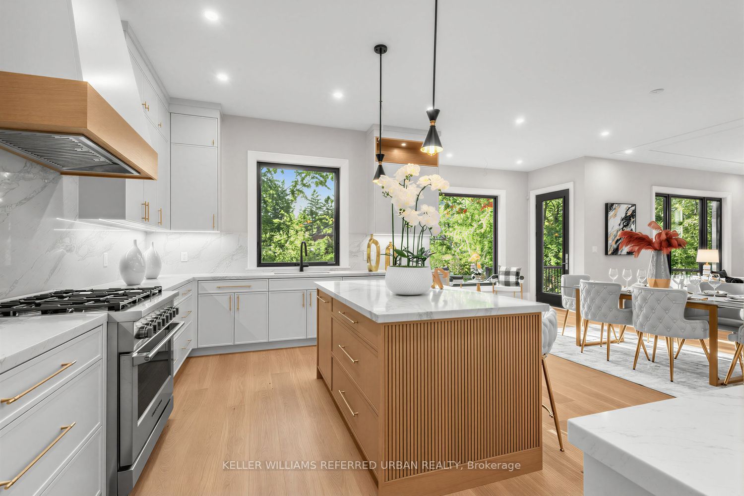 160 Lawrence Avenue Property Photo 13