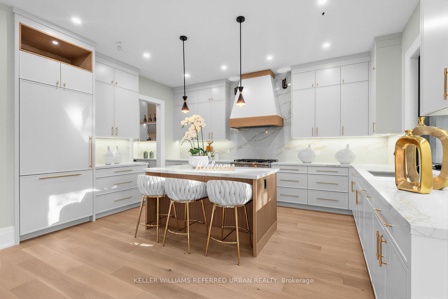 160 Lawrence Avenue Property Photo 16