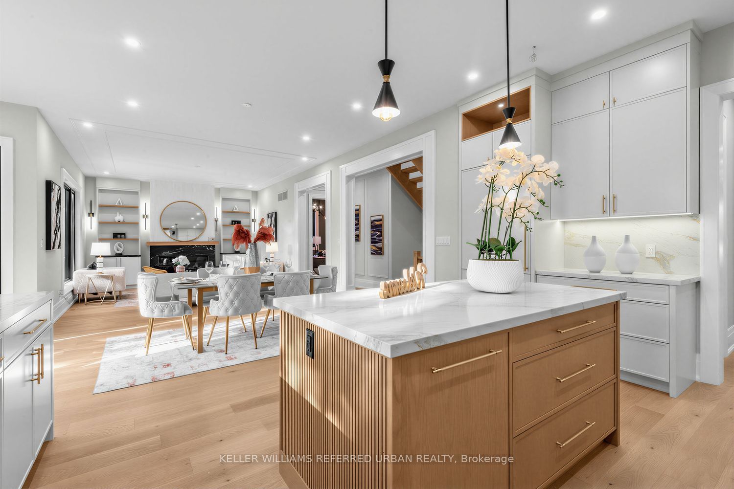 160 Lawrence Avenue Property Photo 17