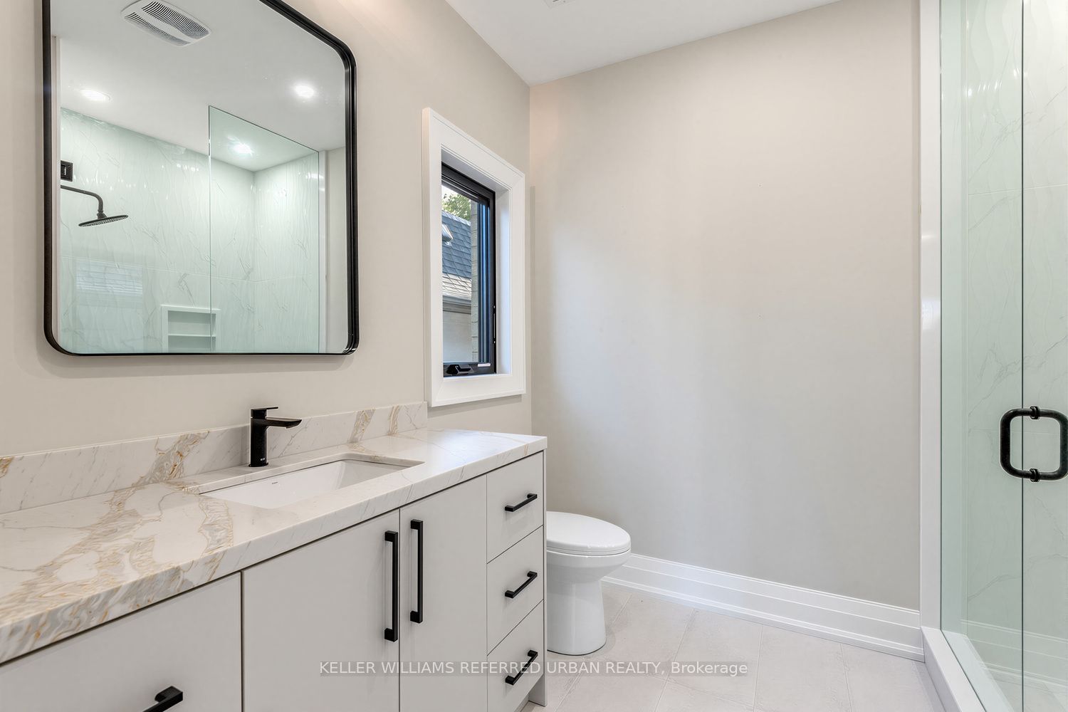 160 Lawrence Avenue Property Photo 39