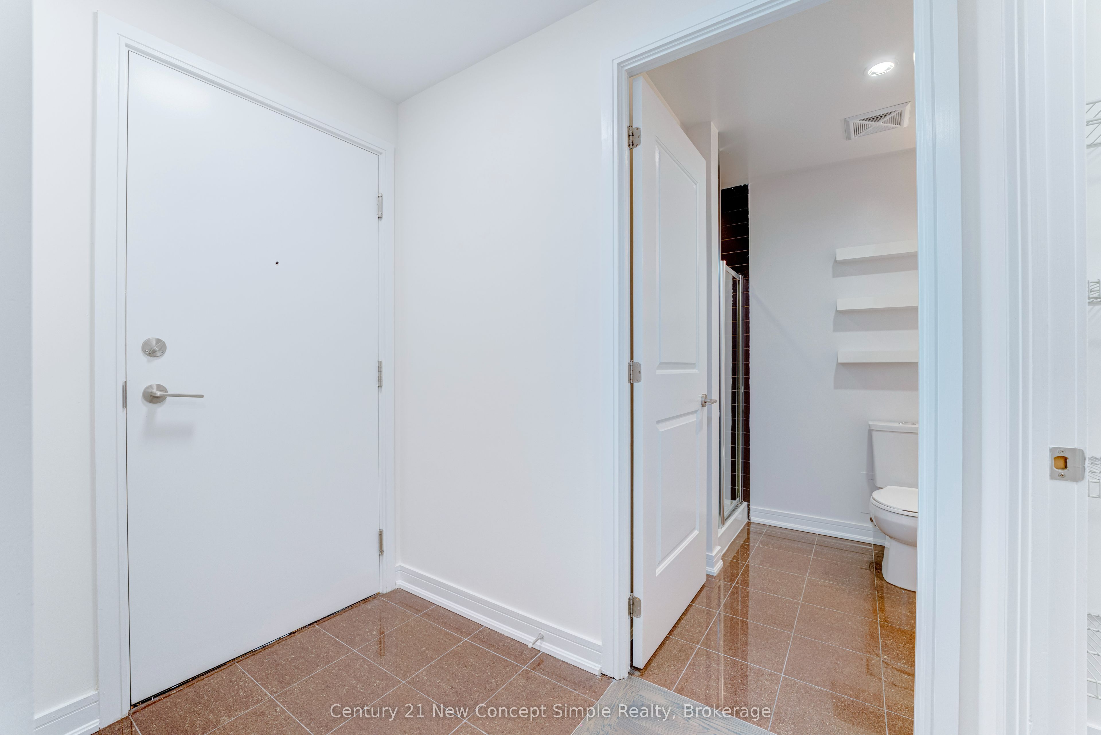 9205 Yonge Street 210 Property Photo 4