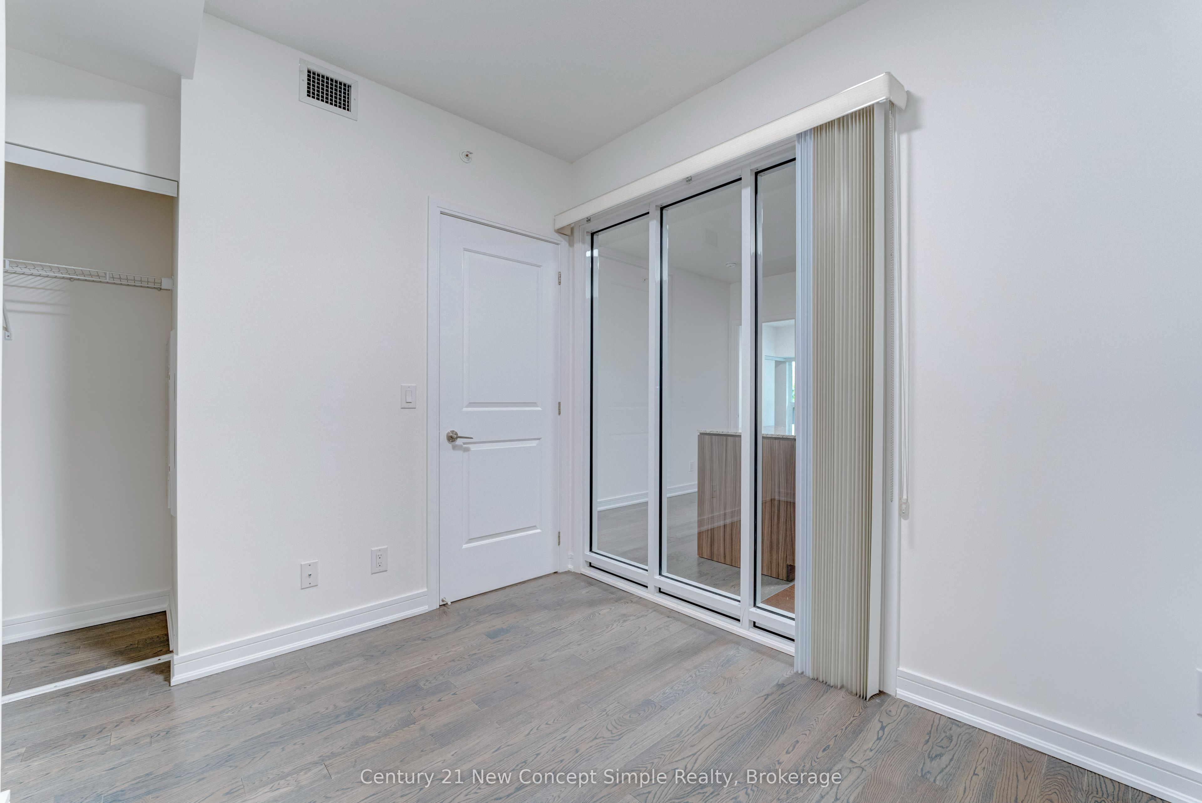 9205 Yonge Street 210 Property Photo 6