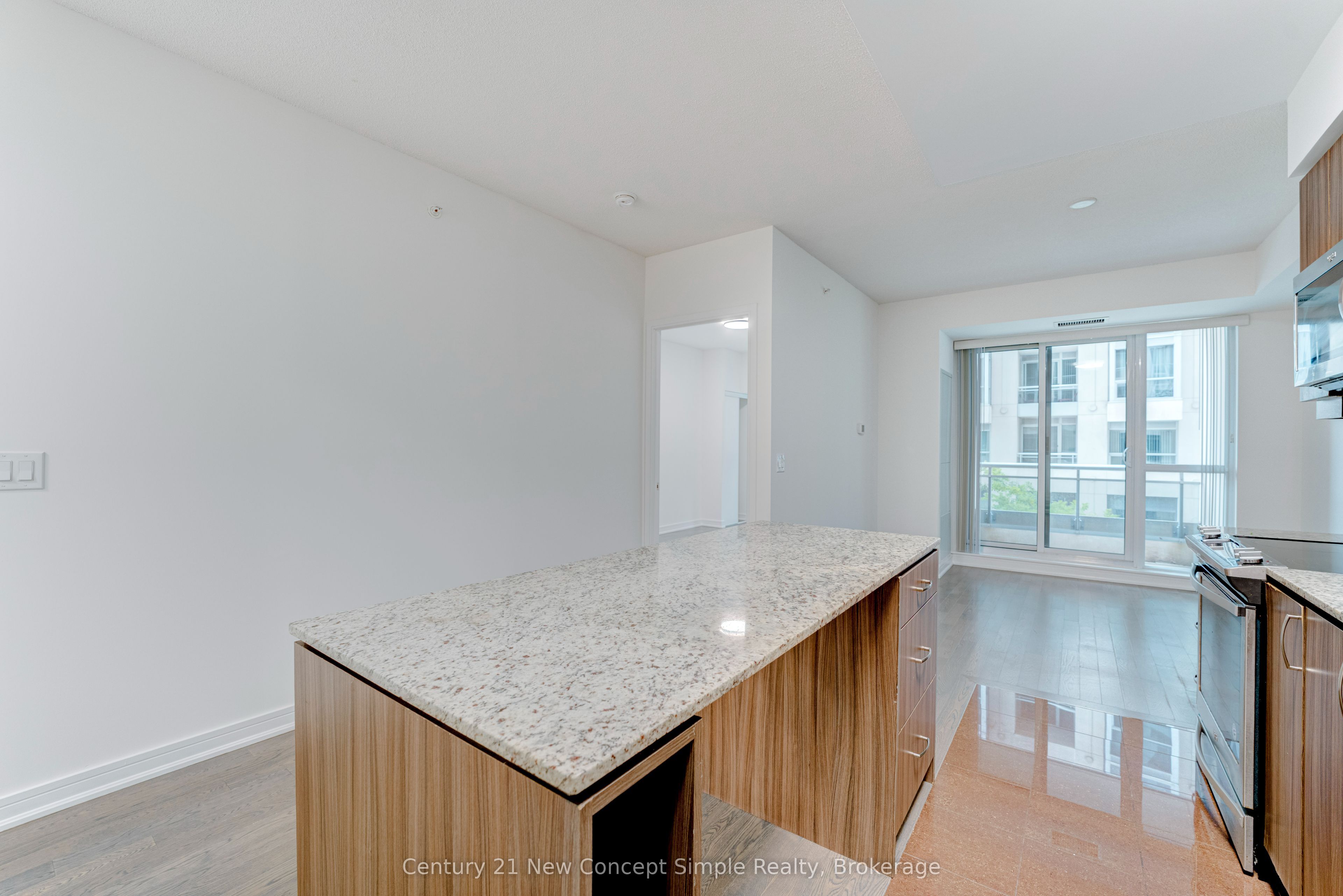 9205 Yonge Street 210 Property Photo 12