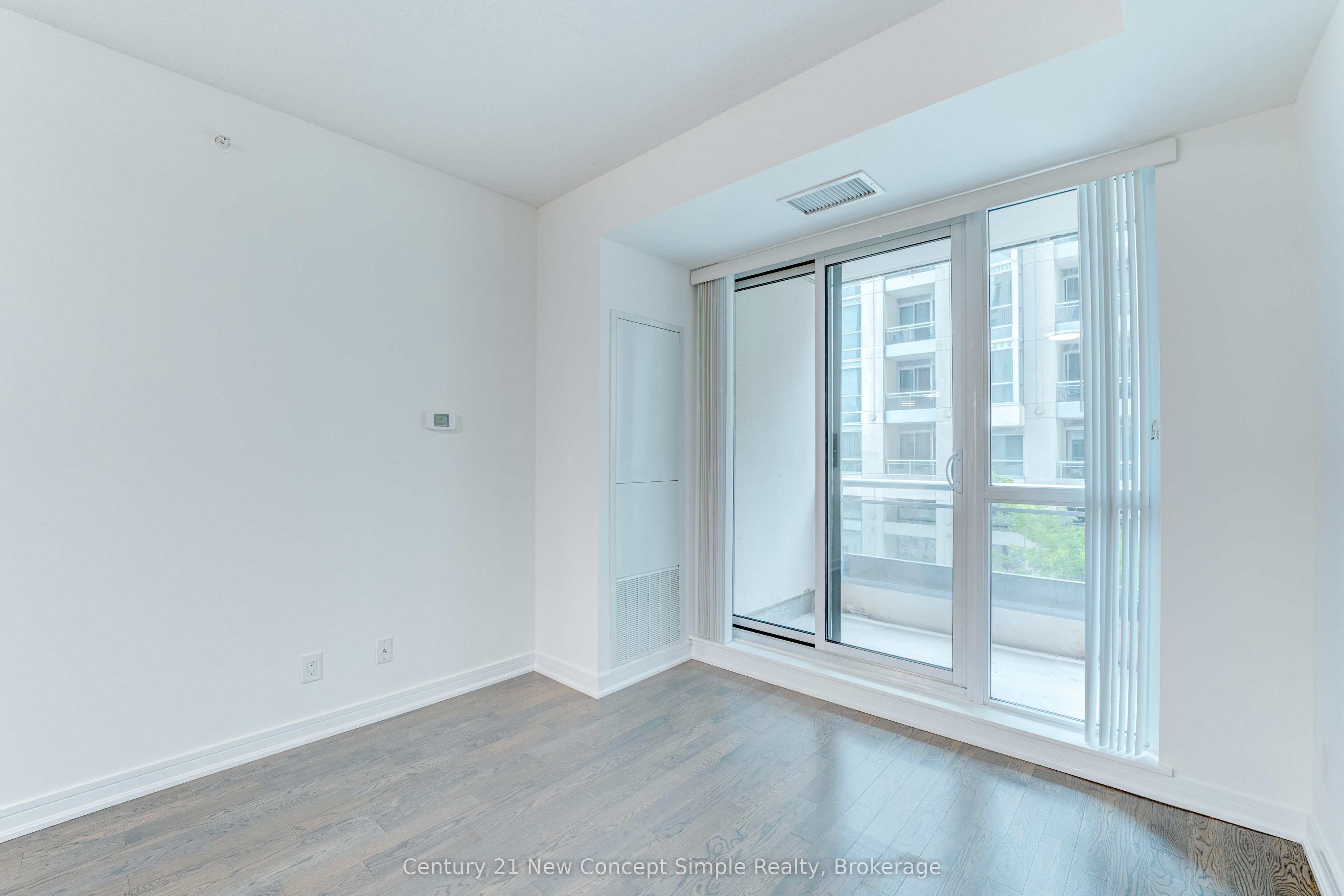 9205 Yonge Street 210 Property Photo 14