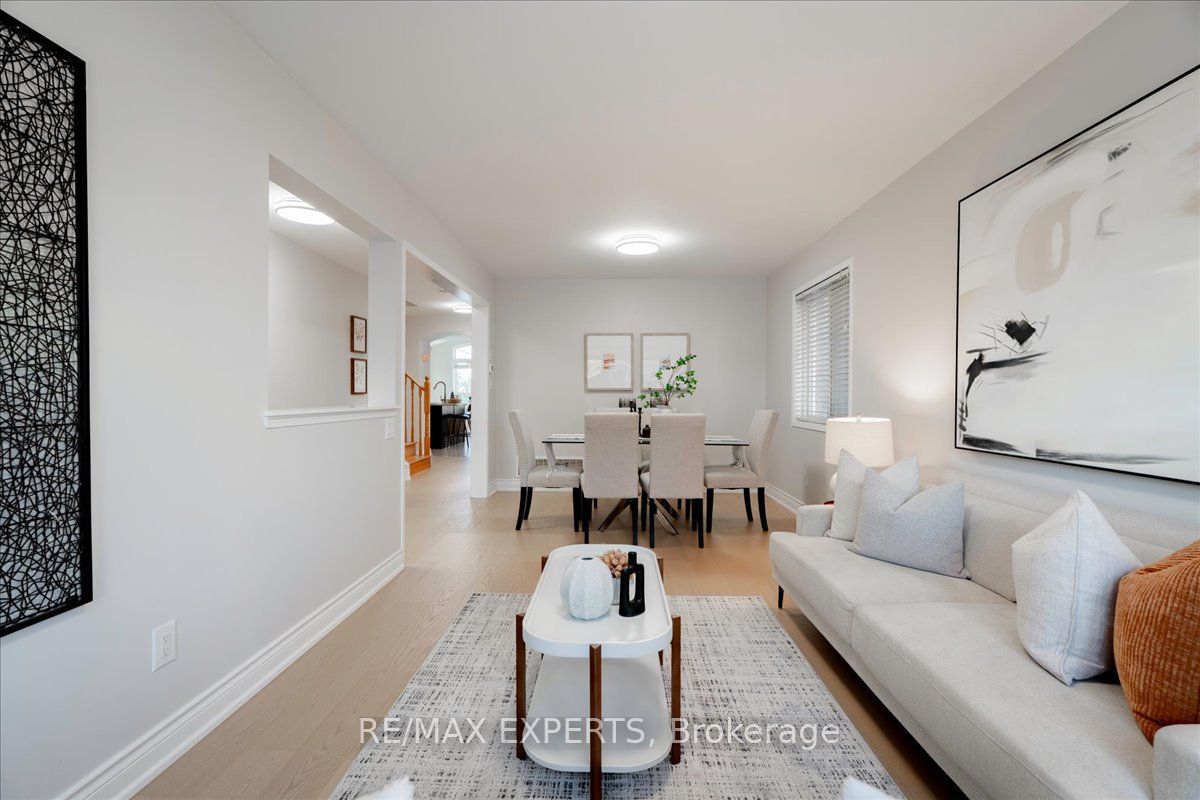 147 Armstrong Crescent Property Photo 8