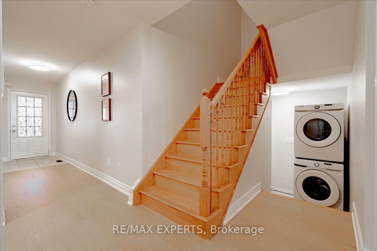 147 Armstrong Crescent Property Photo 26