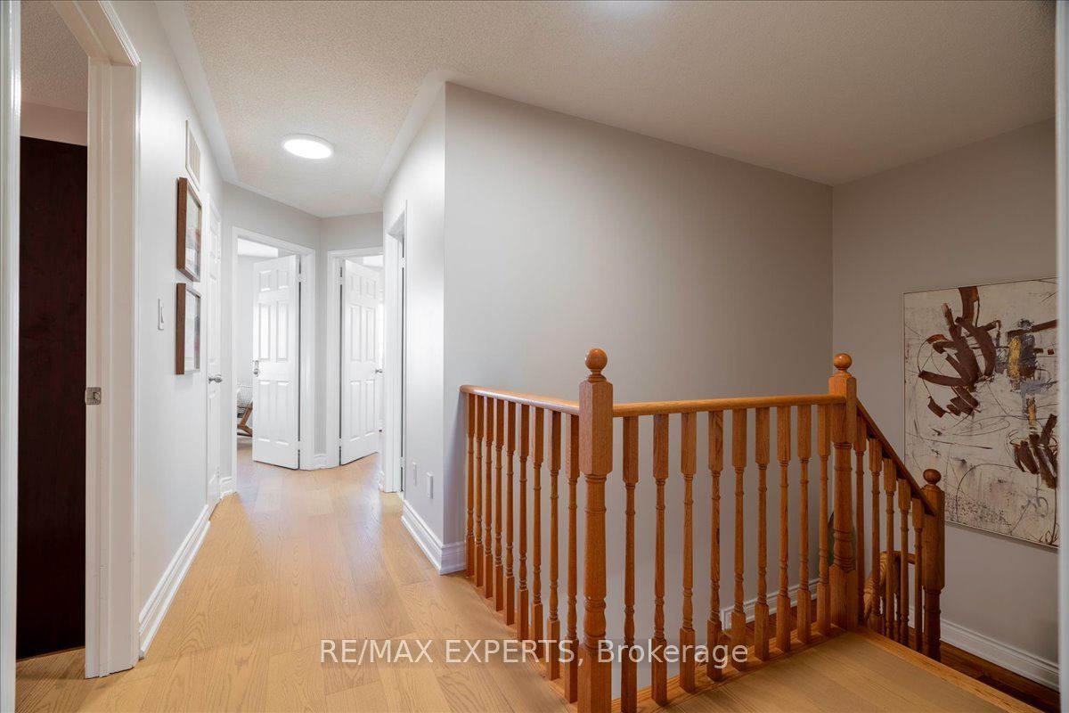 147 Armstrong Crescent Property Photo 27