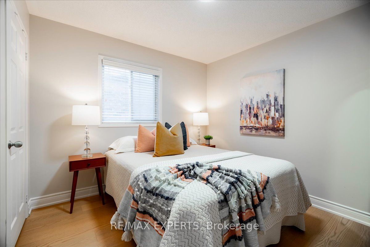 147 Armstrong Crescent Property Photo 36