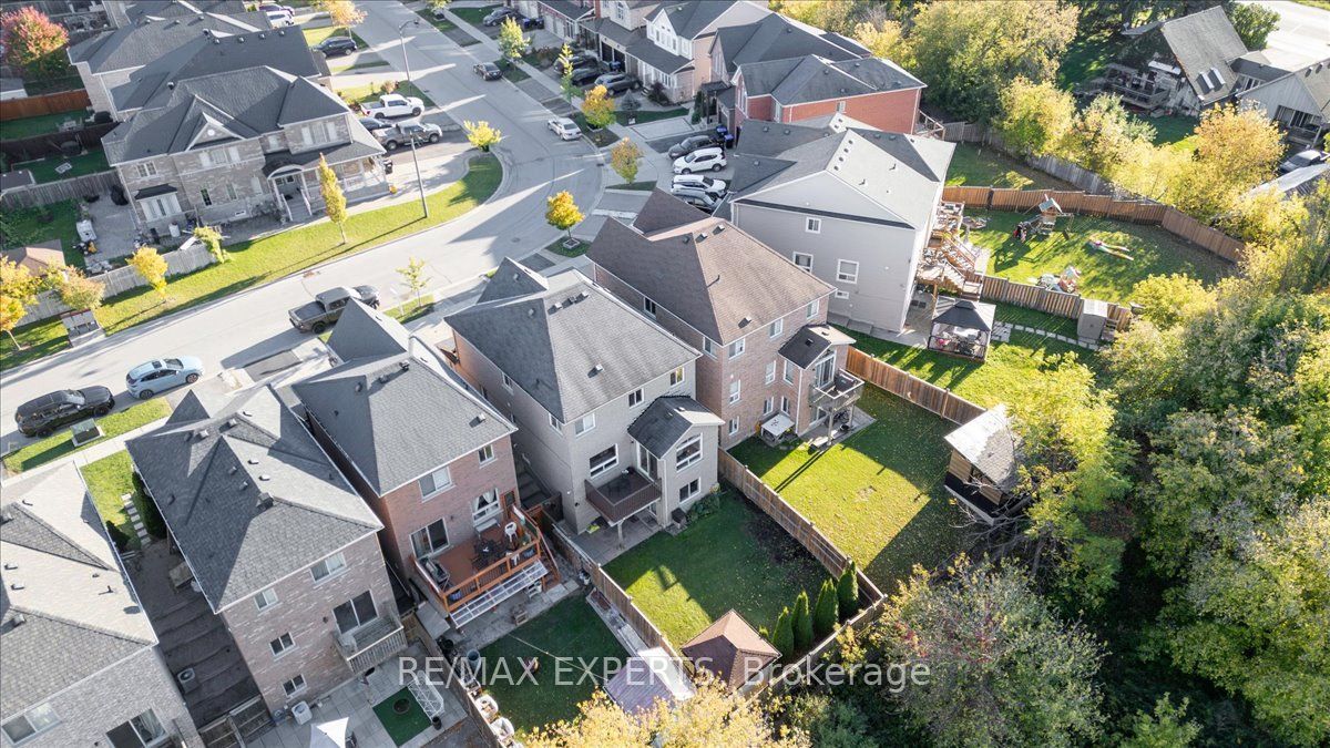 147 Armstrong Crescent Property Photo 45