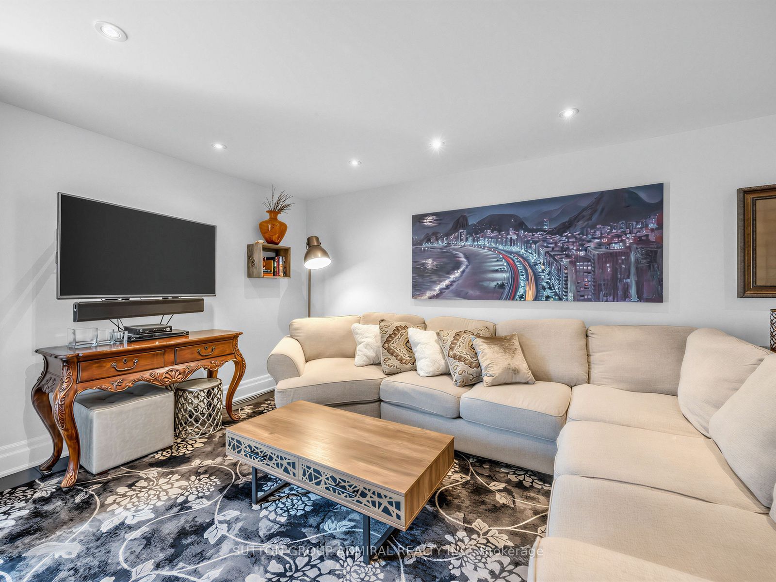 18 Riviera Drive Property Photo 7