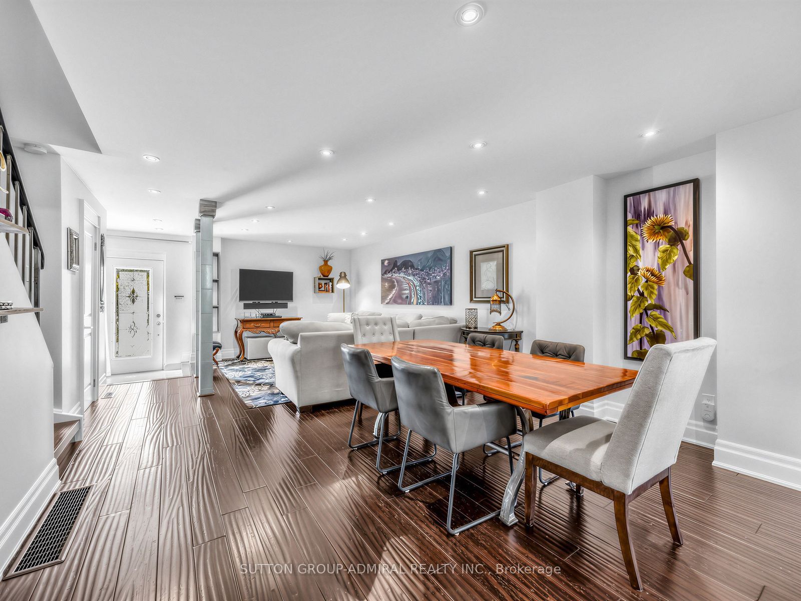 18 Riviera Drive Property Photo 9