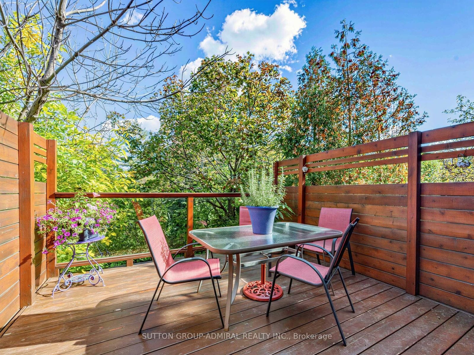 18 Riviera Drive Property Photo 17