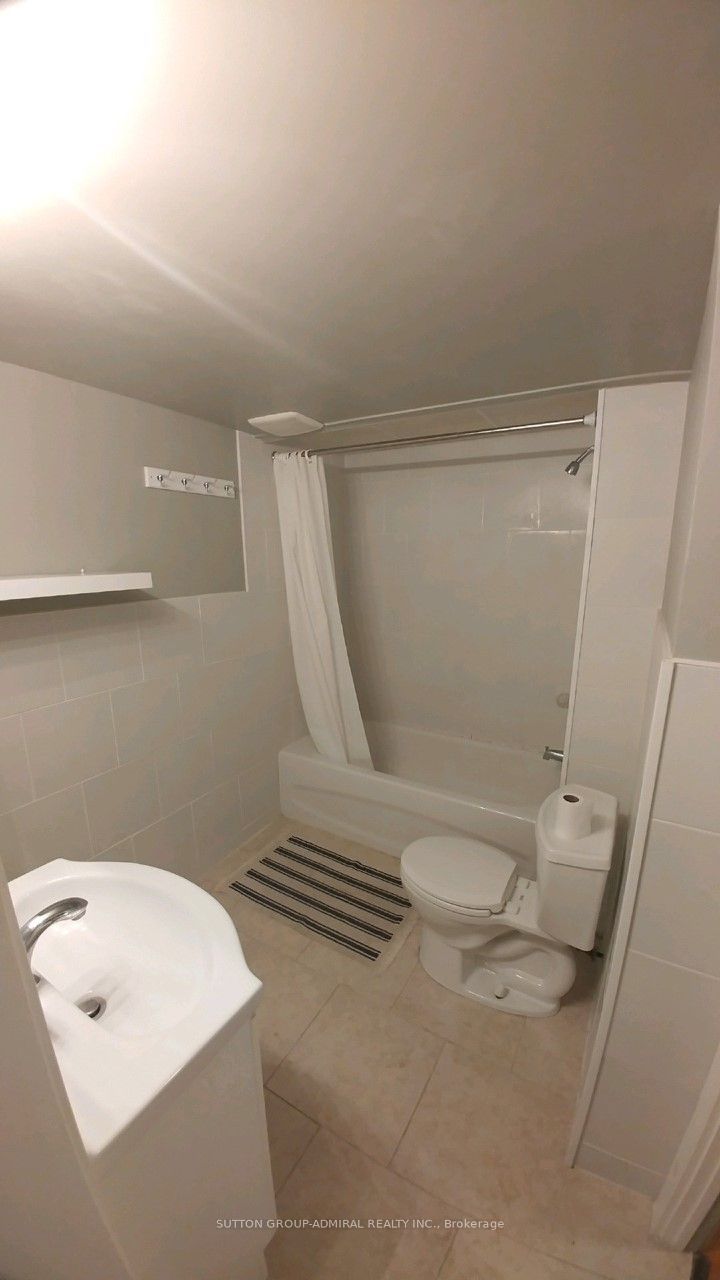 18 Riviera Drive Property Photo 32
