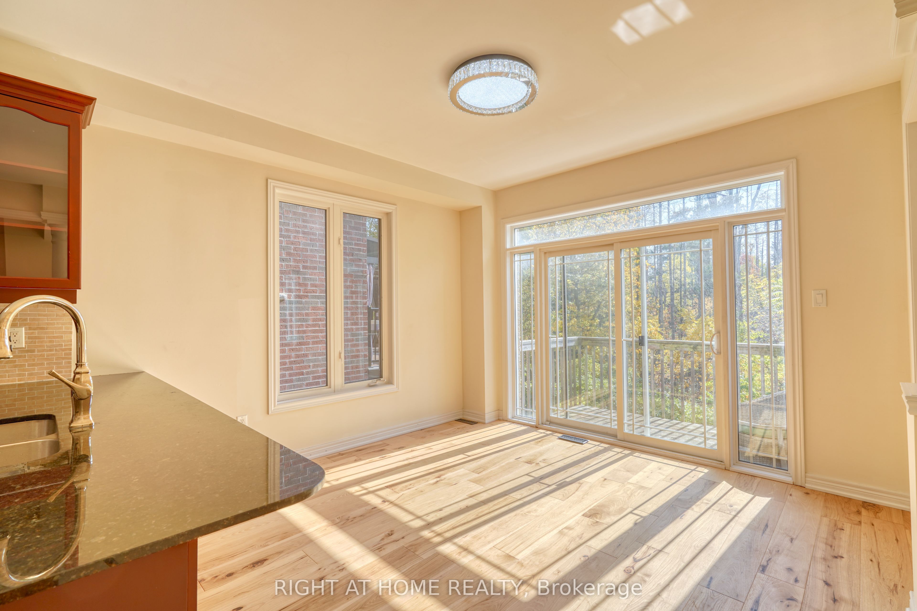 171 Maurier Boulevard Property Photo 11