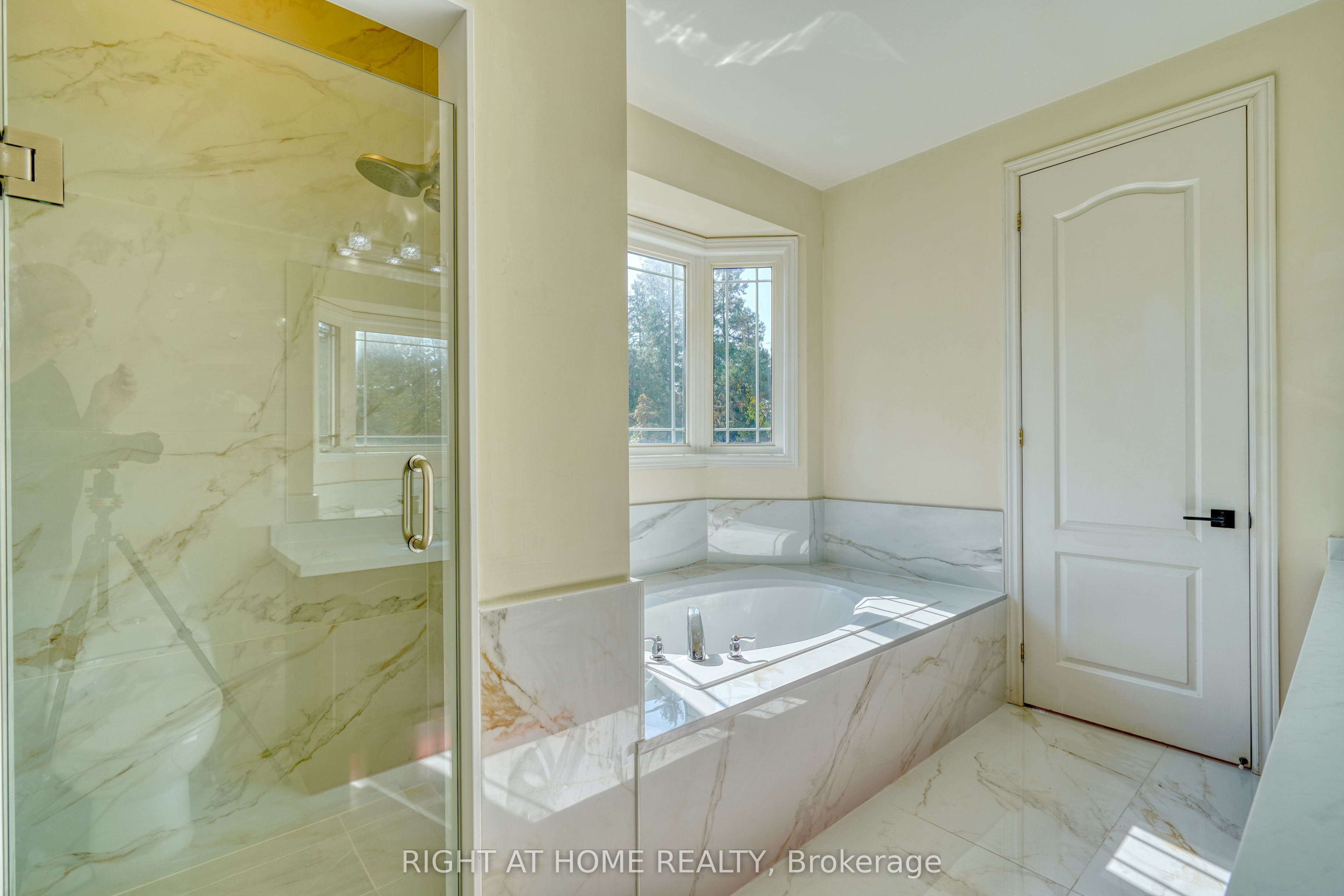 171 Maurier Boulevard Property Photo 24