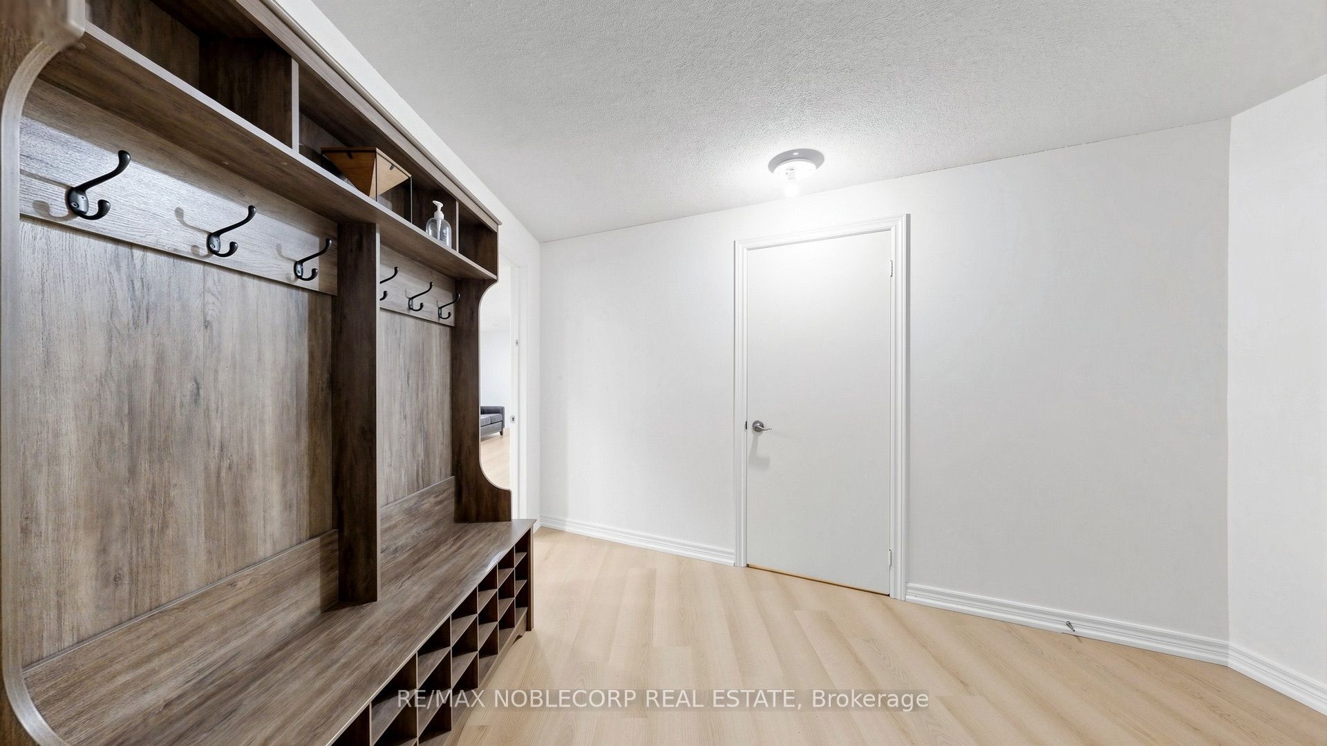 103 Longhouse Street Lower Property Photo 18