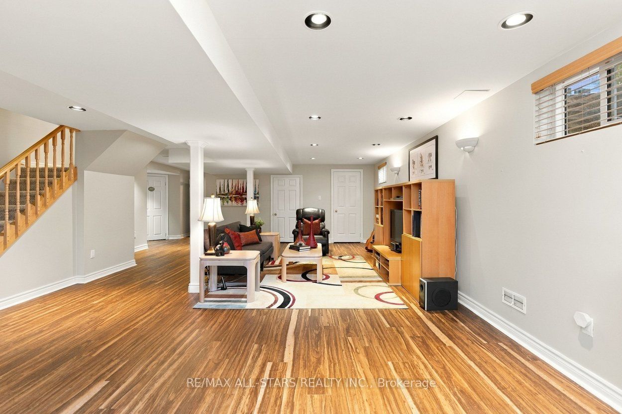 18 Ranger Court Property Photo 36
