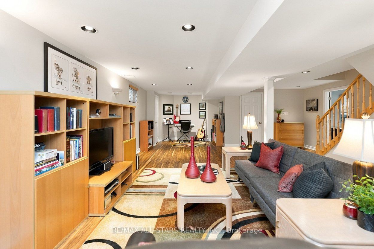 18 Ranger Court Property Photo 37