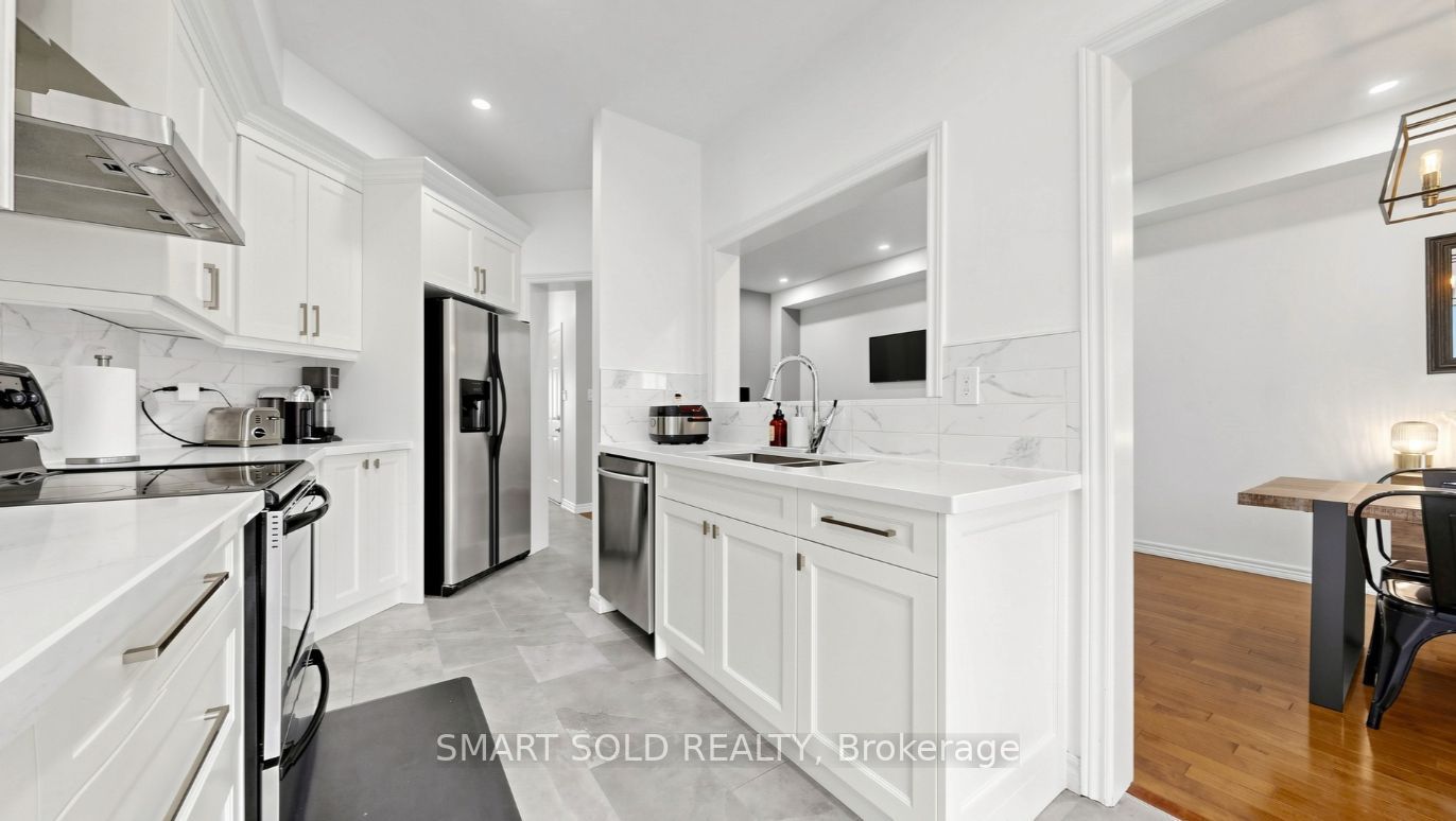 6 Kinney Gate Property Photo 16
