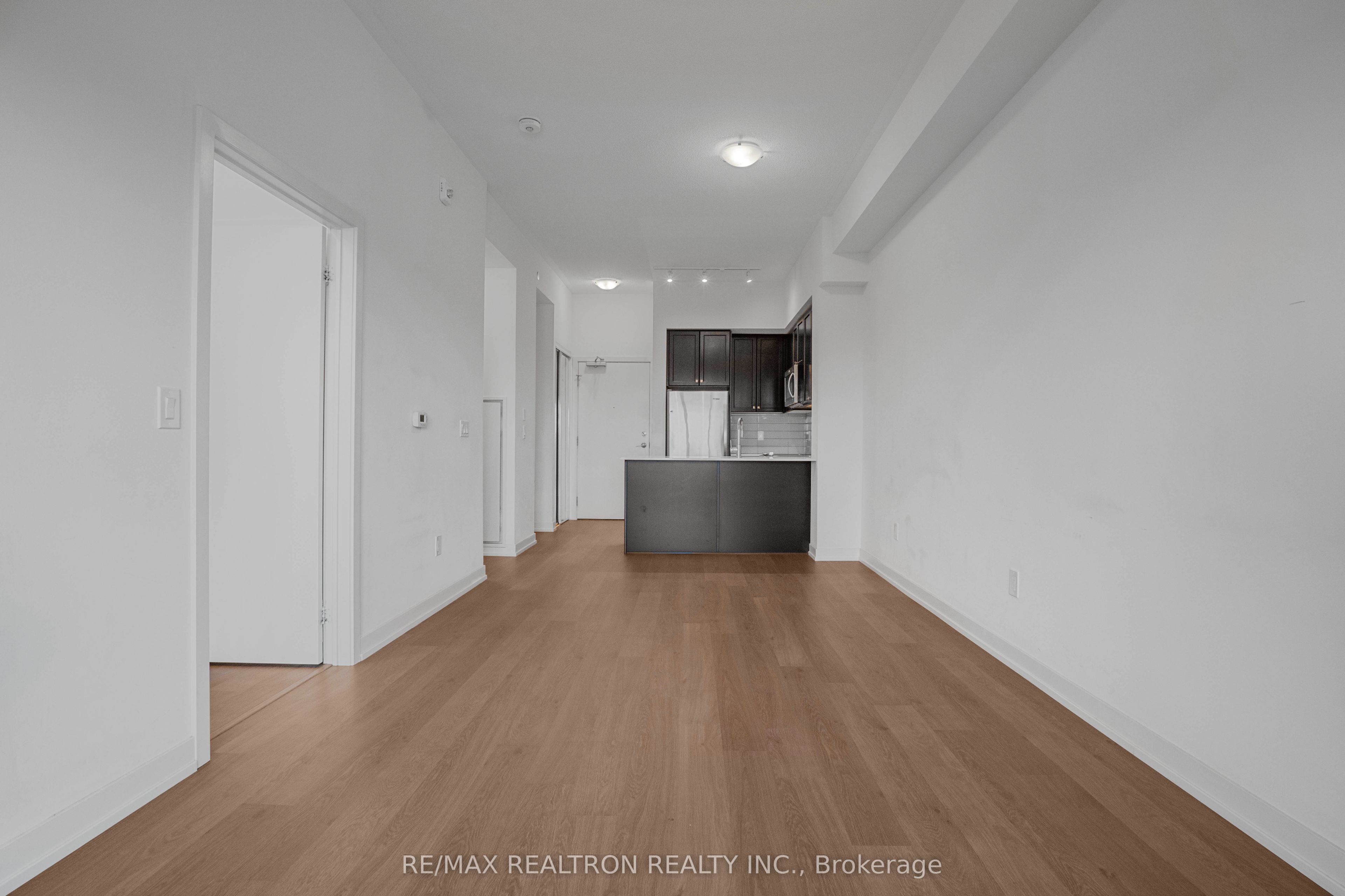 555 William Graham Drive W Ph 446 Property Photo 17