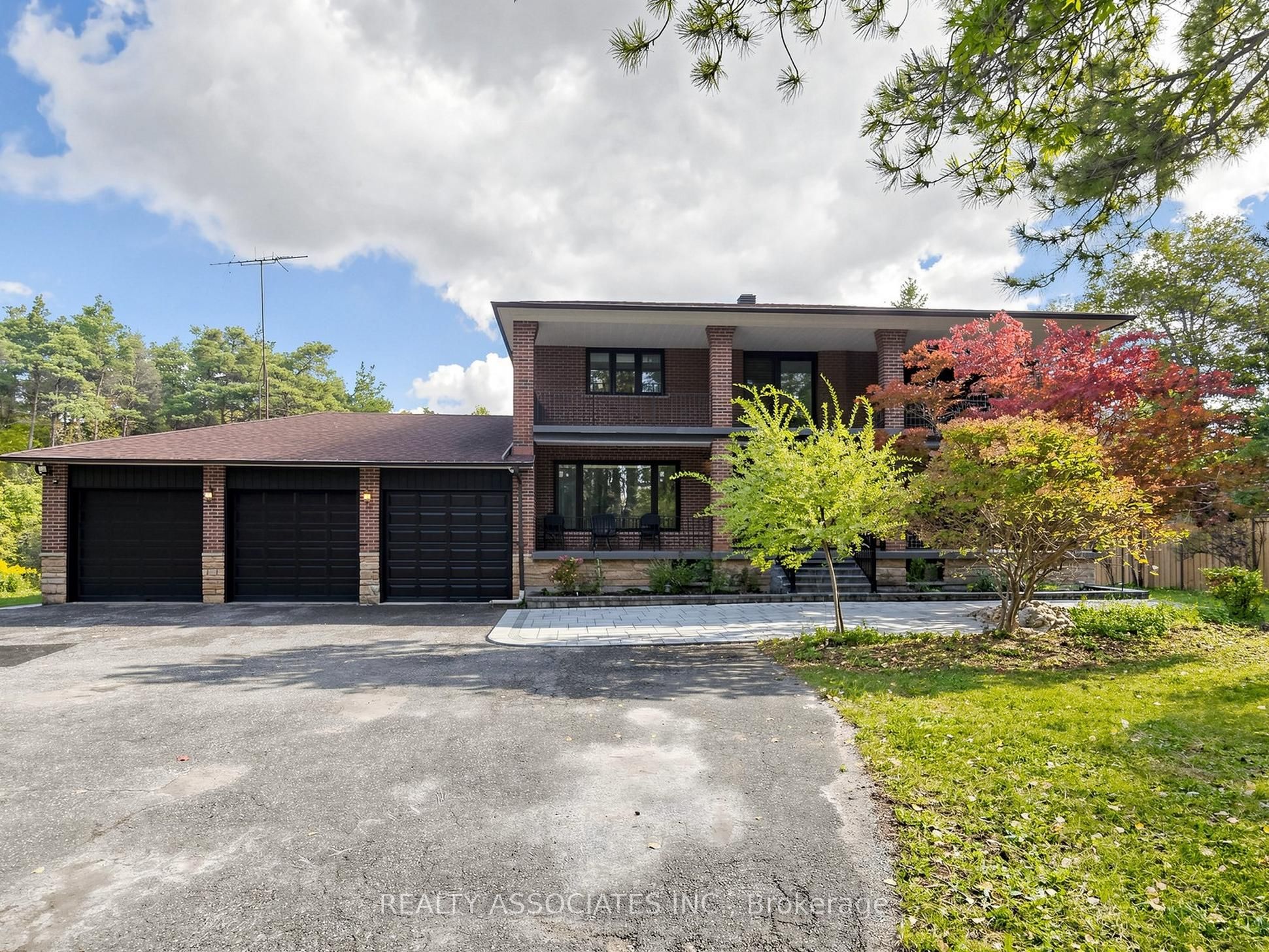 16671 48 Highway Property Photo 1