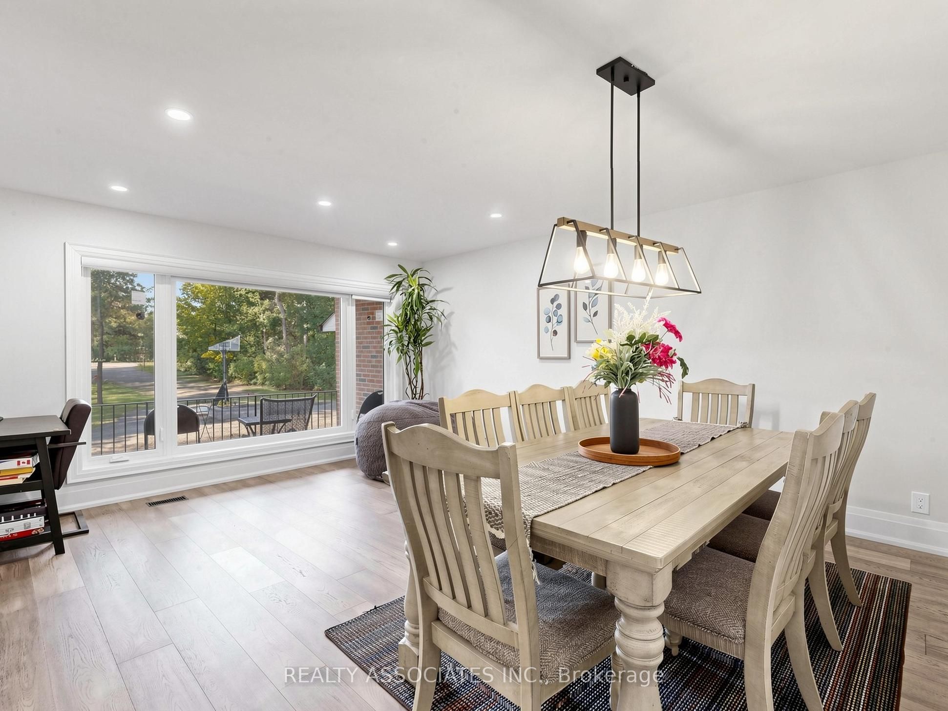 16671 48 Highway Property Photo 10