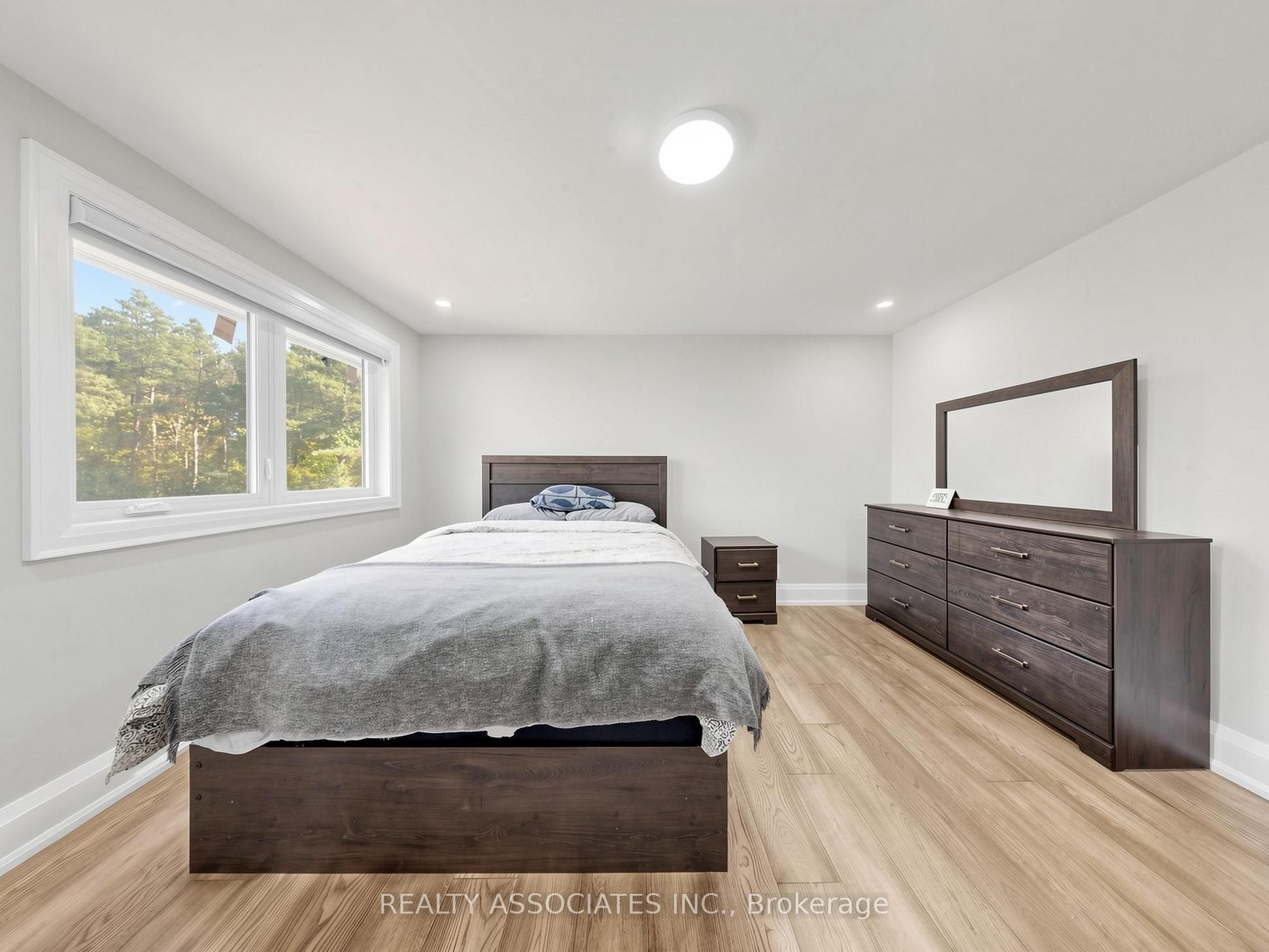 16671 48 Highway Property Photo 29