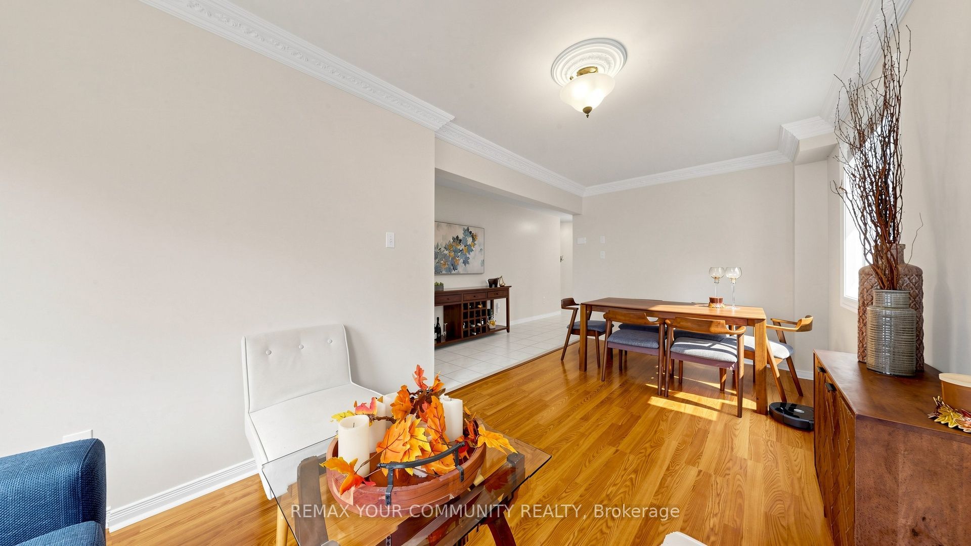 79 Red River Crescent Property Photo 7