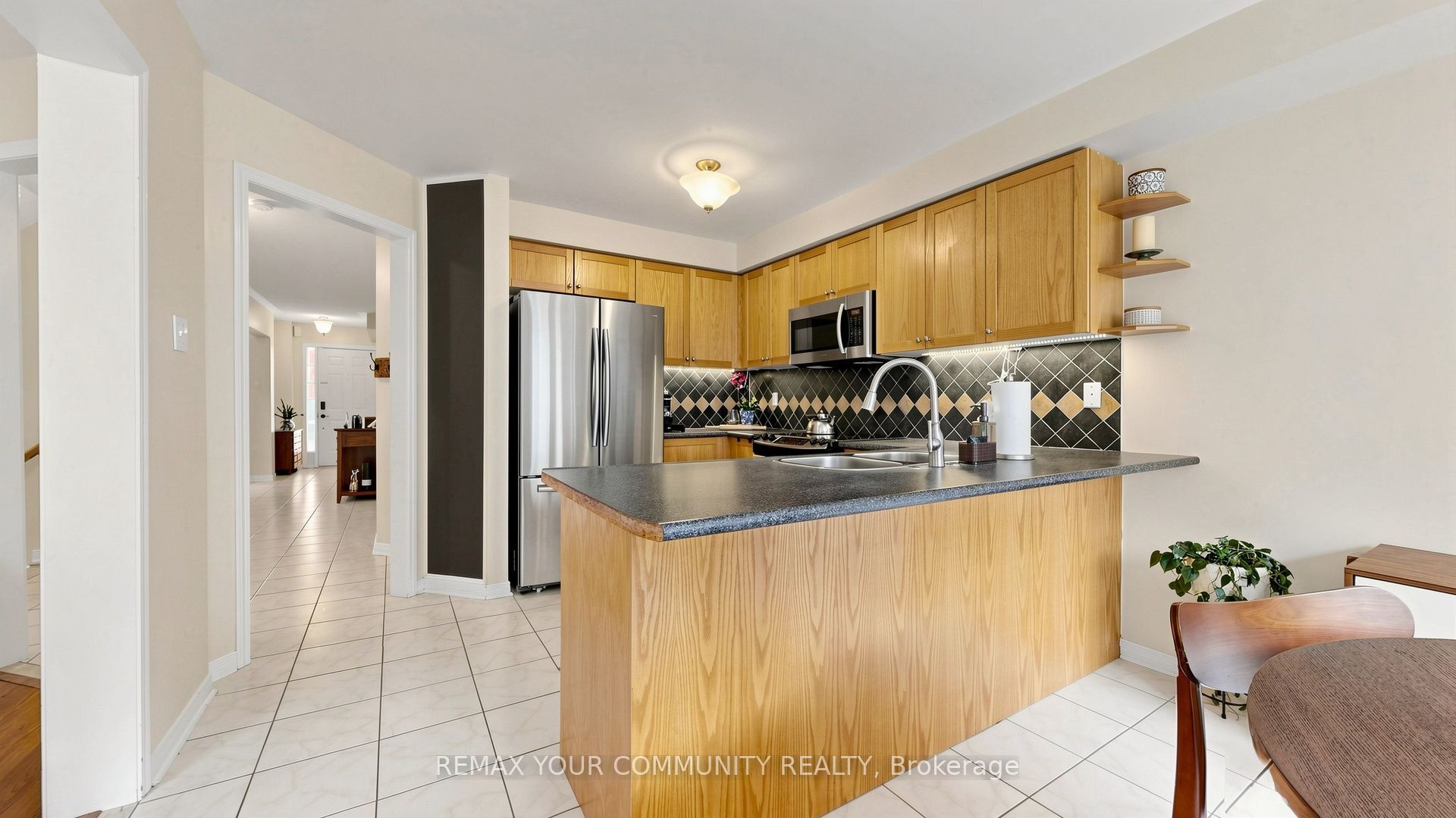 79 Red River Crescent Property Photo 21