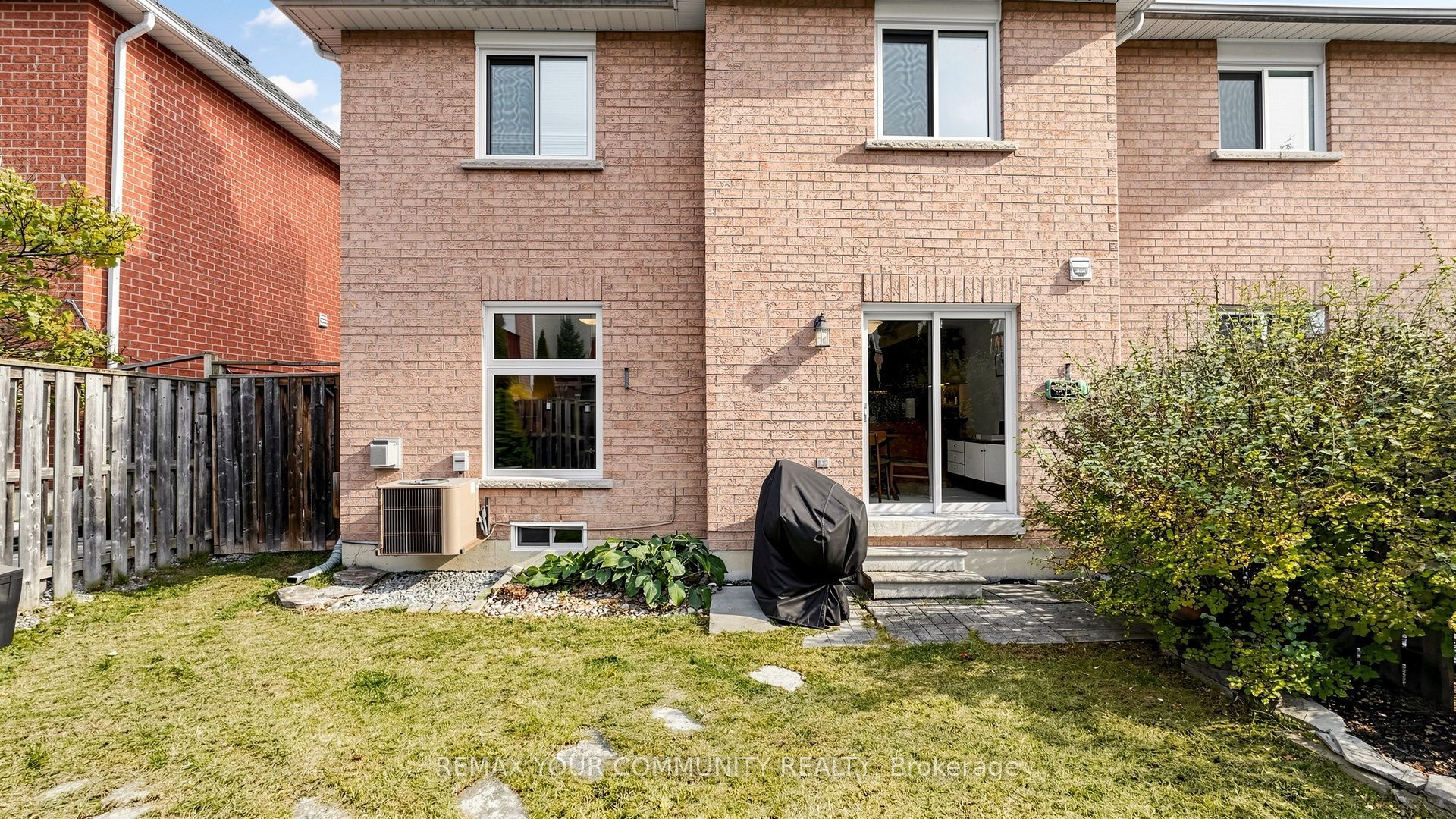 79 Red River Crescent Property Photo 40