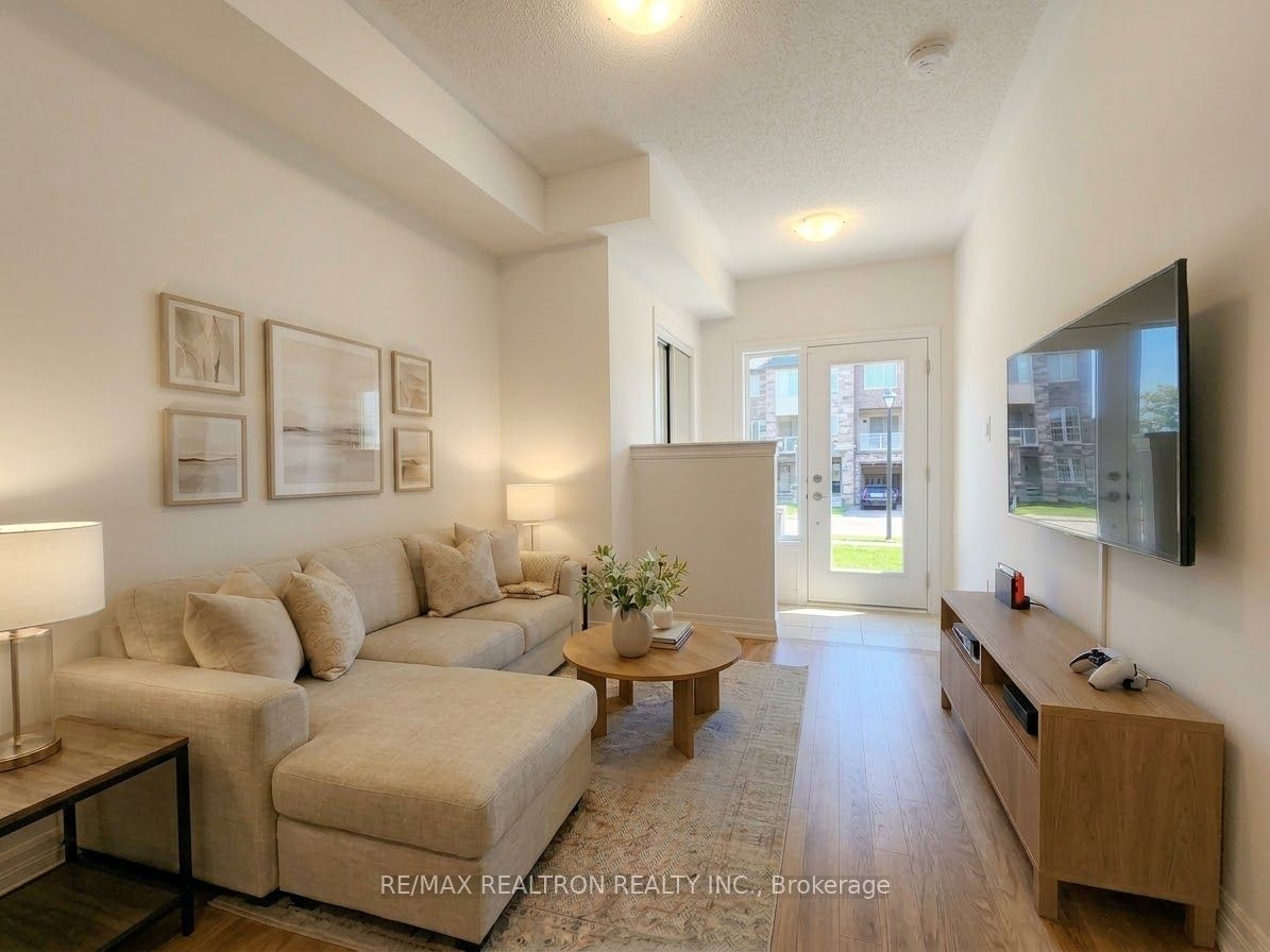 340 Capella Street Property Photo 4