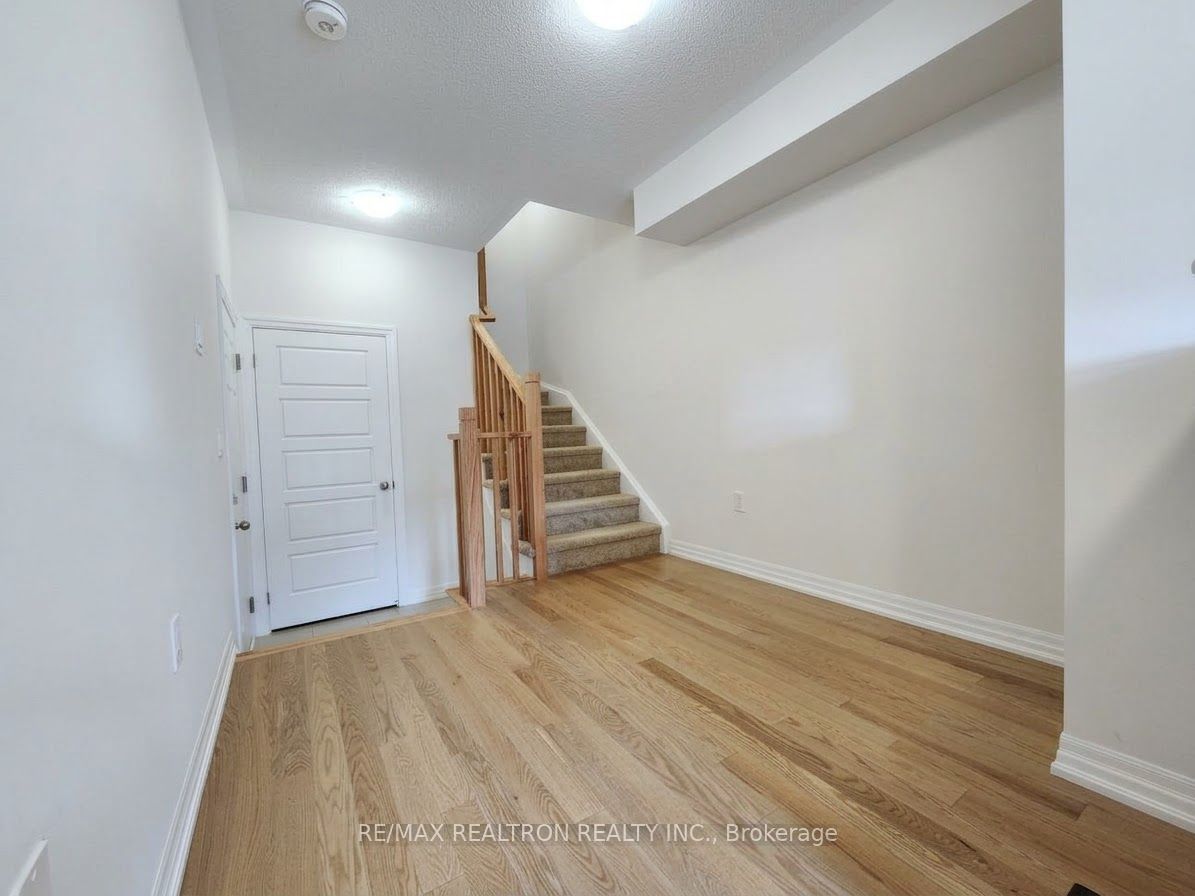 340 Capella Street Property Photo 5